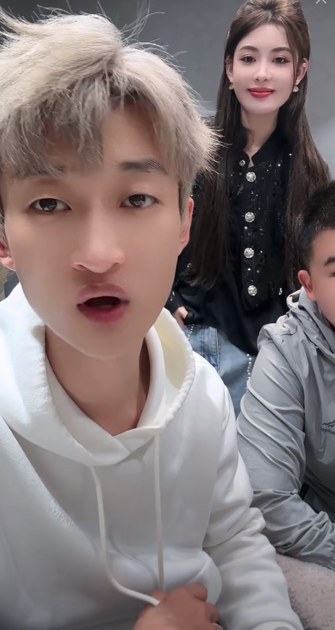 祁天道大舞台被拆，回应不干了还做户外，方丈给谭淼淼婚礼作证婚人(图7)