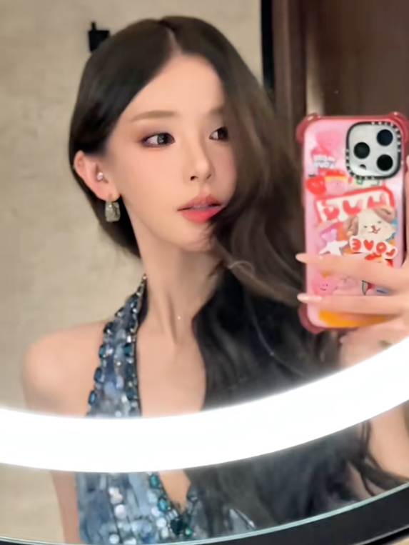 颜值与才华并存,600万粉丝网红“迅猛龙特蕾莎”考上复旦MBA(图3)