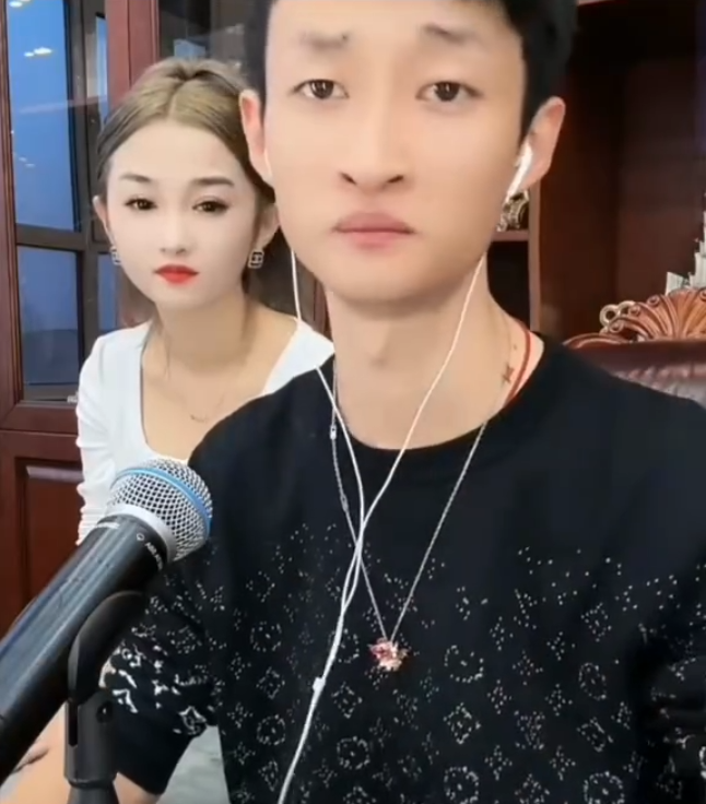 “走街”户外直播到头了，祁天道转型做大舞台，场地就位即将开搞(图3)