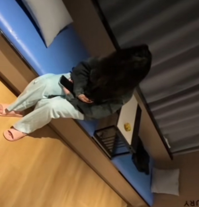 红裤衩哥被抓现行，闺蜜拍视频发到网络，“巴掌姐”结局被拘赔钱(图4)