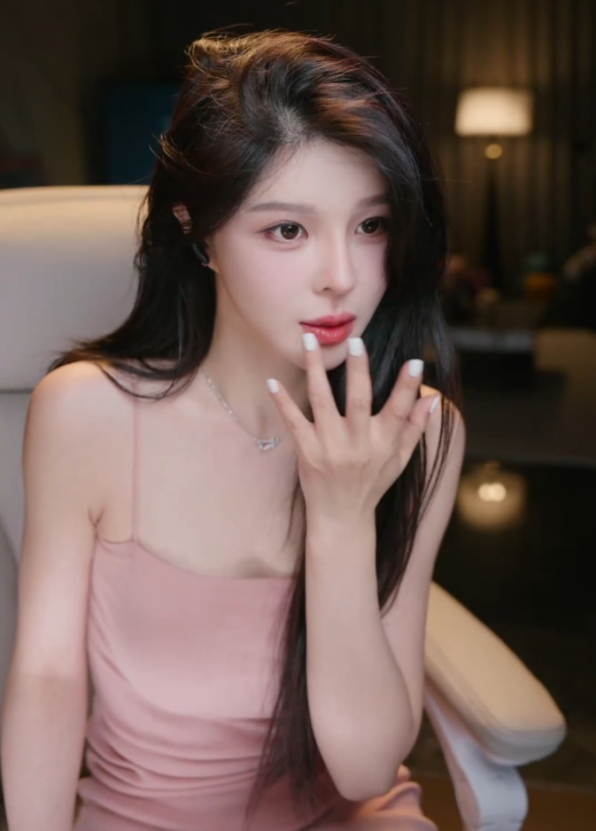 不会当绿茶靠内容求生,苏恩坦言不会维护大哥,直播遇困境欲转型(图3)