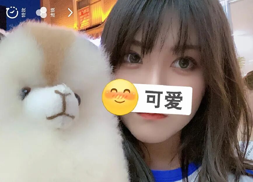 小团团近照曝光!欧美御姐范儿惊艳网友,粉丝狂赞“颜值升级”(图7)