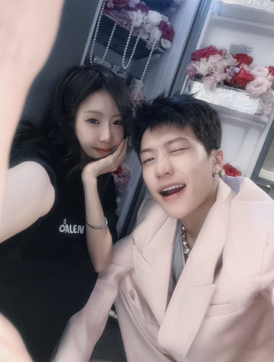 天启懵圈妹官宣分手！自责“伤害难抹”，太原老葛：不靠方丈赚钱纯哥们情谊(图1)