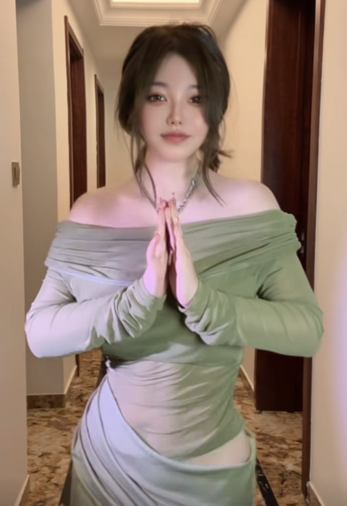 刘飞儿“食物中毒”痛哭，商家还送优惠券，欢迎下次光临直接崩溃(图5)