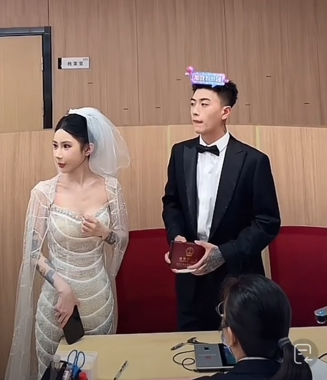 真真姐收集证据欲让其净身出户,散打哥否认剧本!任权薛小婉结婚忘带身份证?(图6)