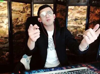 天佑爆料神豪一人哥“出事”？天佑伽柏“公会联营”，并非签约当马仔？(图3)