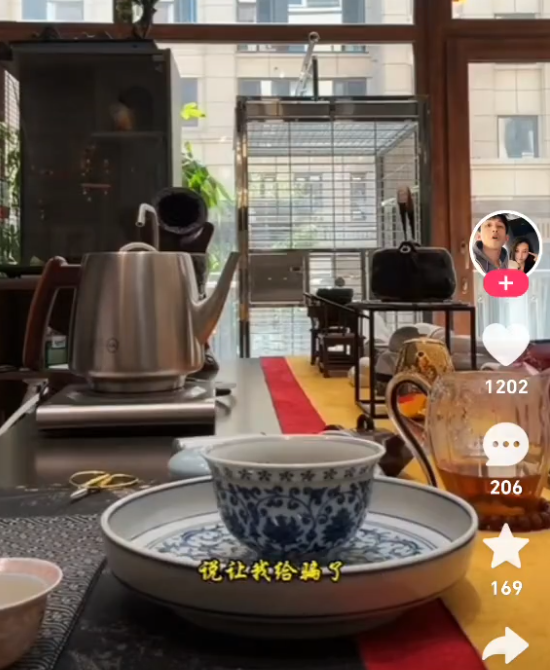 驴嫂平荣复出直播带货再度被封？天佑怒曝拉黑王乐乐内幕！(图4)