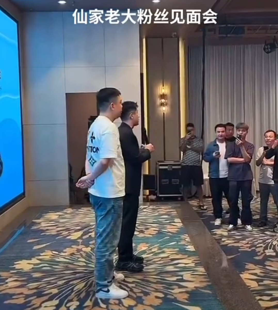 牌牌琦致歉否比赛认演“剧本”，仙洋取消商丘酒吧商演，改为粉丝见面会(图6)
