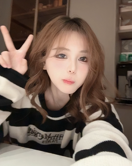 “斗鱼五姐”纳豆回归，出走四年混得不好？斗鱼开始召回计划了？(图8)