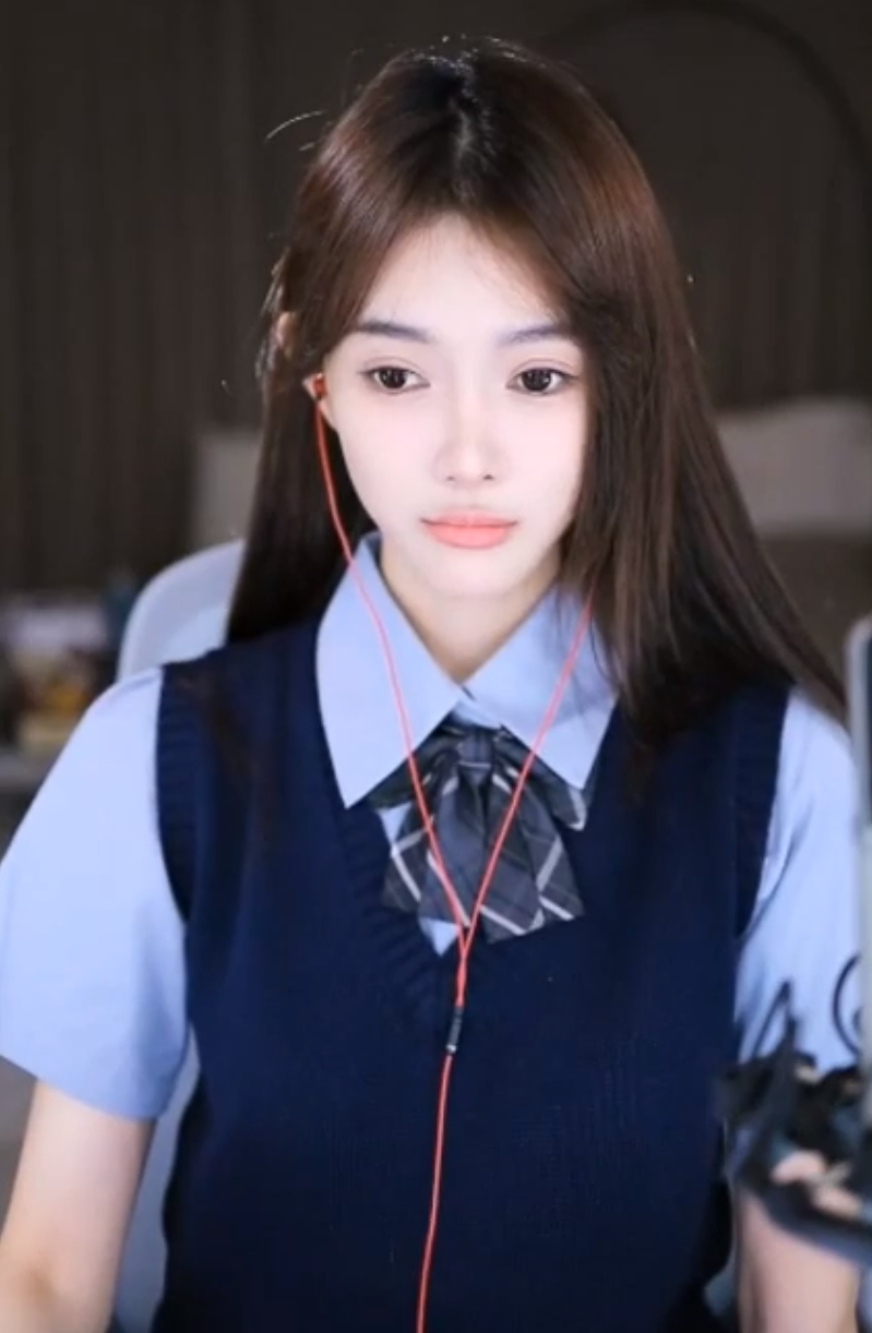 芮甜甜十几万金海螺被偷，报警怀疑3人，小洲：从未攻击过阿哲只是有误会(图2)