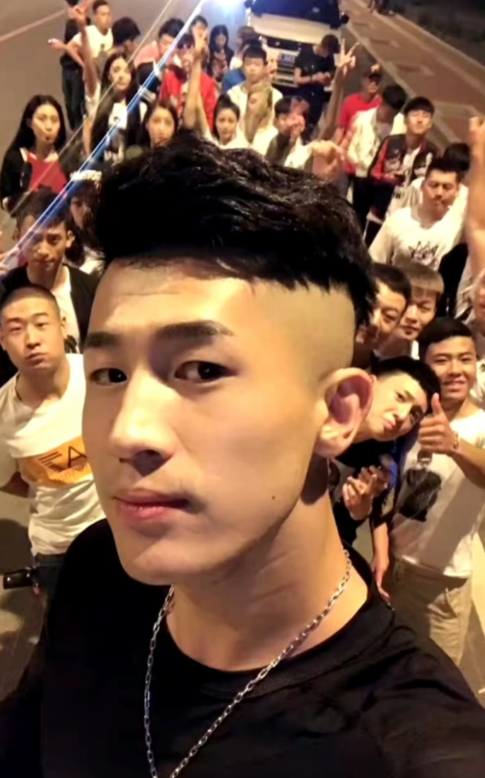 天佑:不想再唯唯诺诺,回应“丈门”风波脆阿扎签约,寂寞爆料仙洋资产过亿?(图5)