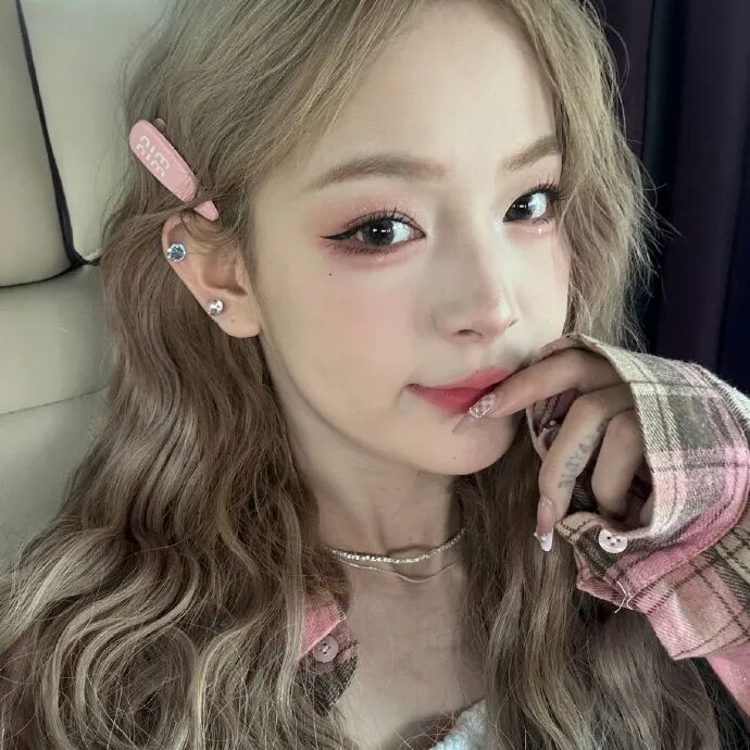 牌牌琦回应网友拿716和辛选比较，​周周小可爱准备在杭州1800万买房(图4)