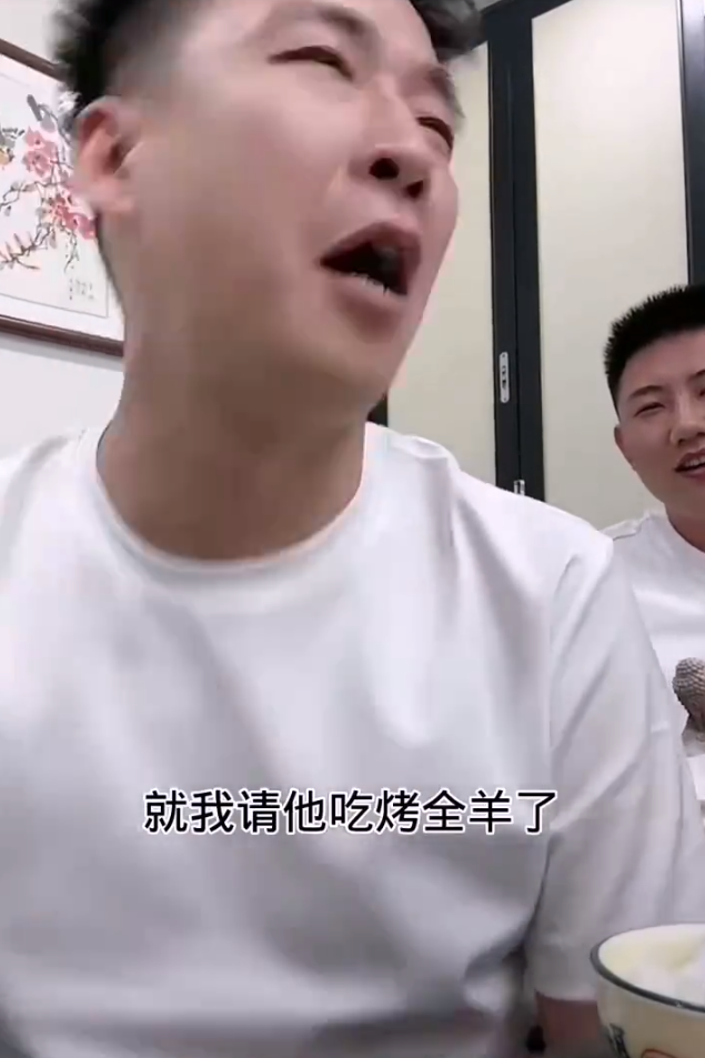 刘一手骂仙洋心理有个疙瘩，讽祁天道瞧不起他，刘二狗举报一哥，账号TA封禁30天(图2)