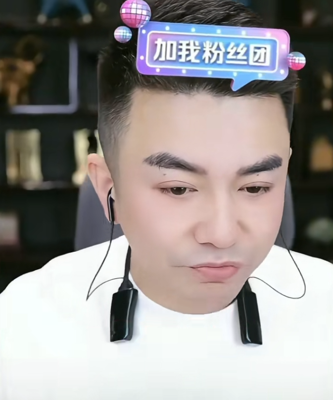 曾被嘲大舌头,利哥:诋毁我的终将仰望我,阿哲豪掷几十万为粉丝送端午福利!(图3)