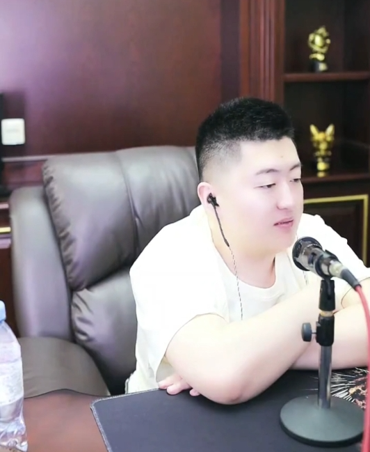 开封王婆:人红是非多得规范语言,0哥下半年回归,仍支持兰梦莎(图4)