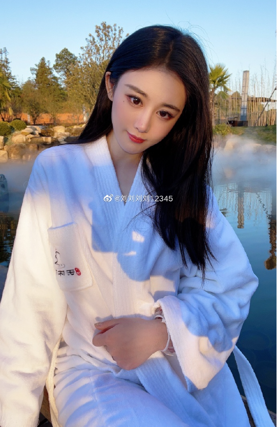 刘刘发长文回应网络舆论,两个人私下握手言和,刘二狗还是放不下前妻(图4)