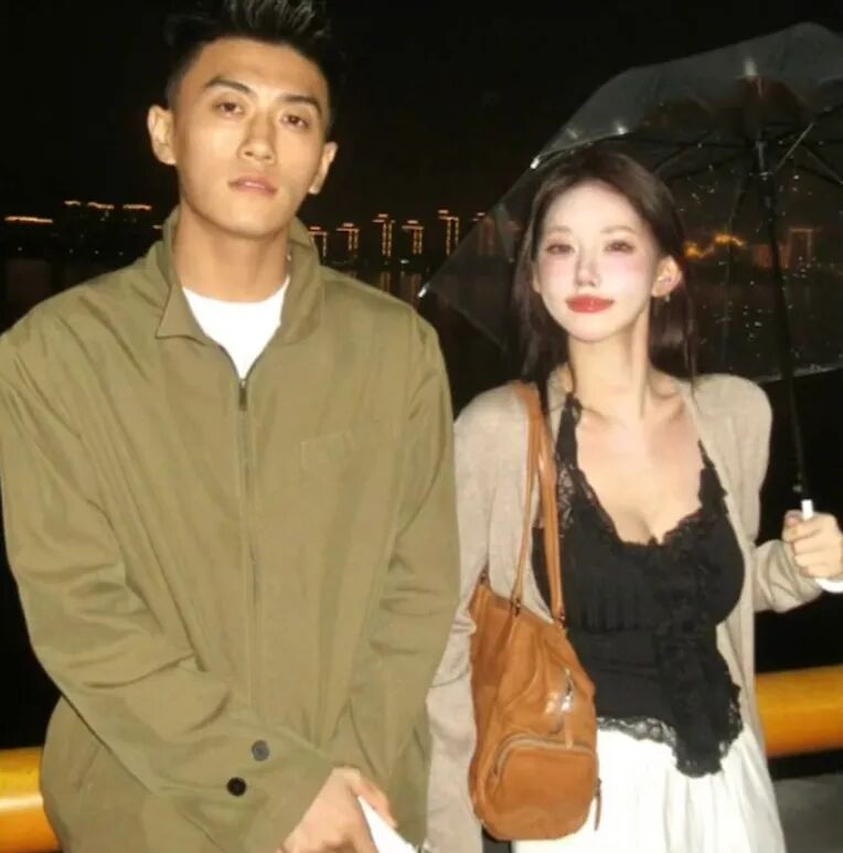 网薛小婉“逼婚”拍婚纱照,任权忙于事业,回应结婚规划:先挣钱(图5)