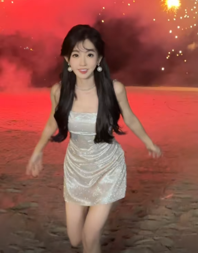 粉丝请战参加《歌手》，冯提莫回应“不够资格”，否认进过娱乐圈(图9)