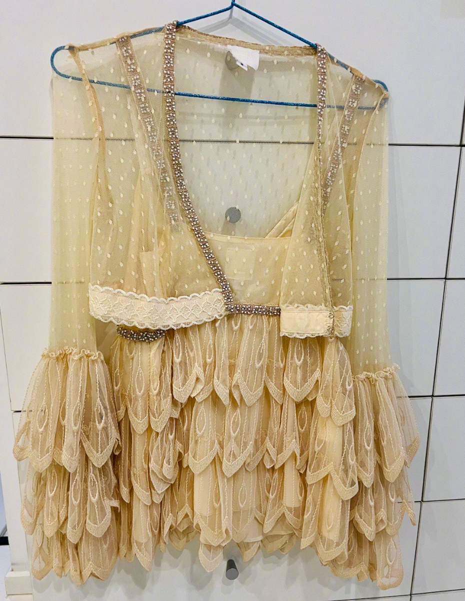 欢迎歌手韩雪回归！时隔20年翻拍《飘雪》MV，满满都是回忆杀(图6)