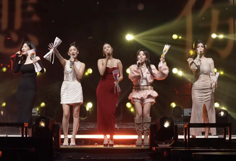 “亿启燃”点燃战火!2025YY年度盛典开幕,天晓澳洲游激励(图10)