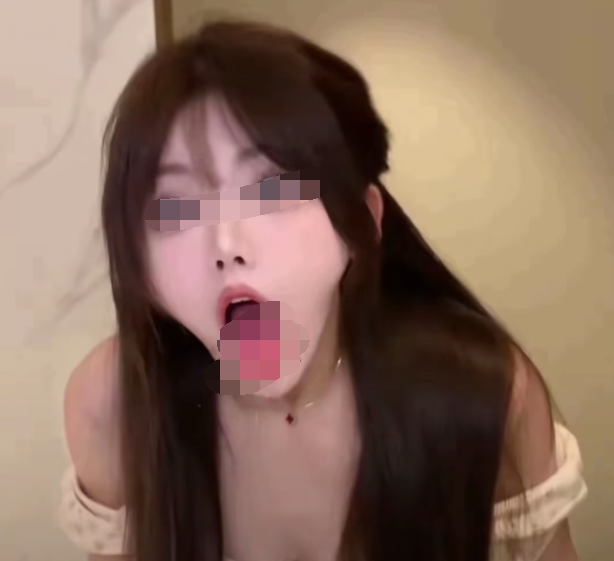 吃柠檬挑战被指擦边,众美女网红争相模仿,非得榨汁张大嘴去接?(图3)