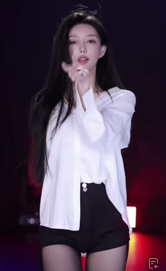 不再是以前的王指导了，王雨檬首秀被“封印”，浑身本身无法施展(图7)