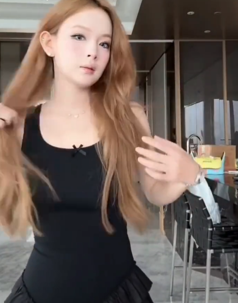 韩安冉回应母亲官司:没有败诉一说!脸皮厚才能赚到钱?周周小可爱大方回应(图6)