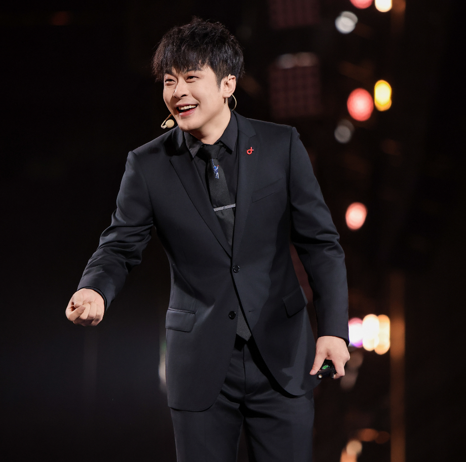 天佑：有女人跟着我说明我值得，二子爷：辛巴但凡骂我一句，我能骂他一辈子(图7)