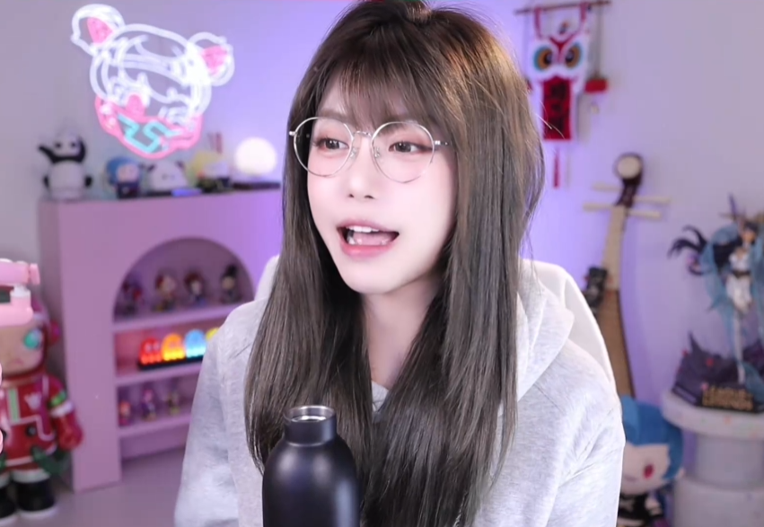 周淑怡跳槽后人气暴跌,怒怼观众:怎么不让你老木擦边去!(图2)