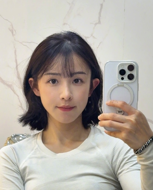 从直播巅峰到“躺平”,周二珂自曝已财富自由,如今靠复利生活(图1)