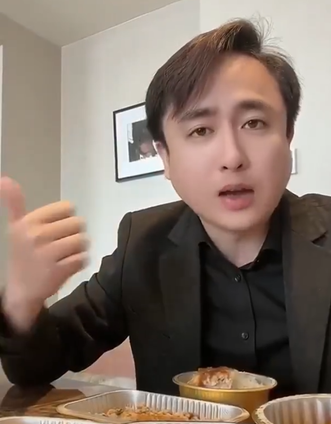 芮甜甜与话社谈崩才签国威，被起诉2000万，巴扎黑锐评散打哥(图4)