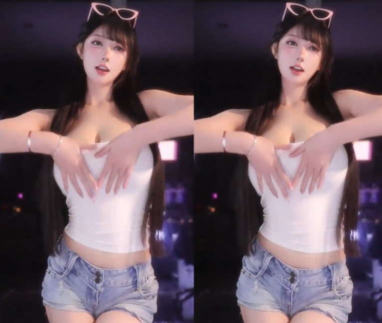 女主播搞“擦边”翻车，实力不够就别硬撑，粉丝：超管都懒得警告(图8)