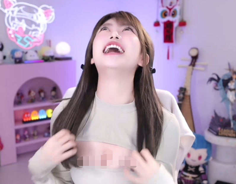 周淑怡“变大日”秀身材，感慨尺度远超斗鱼，人气低靠擦边挽回？(图2)