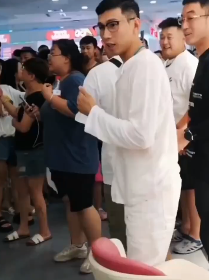 天佑犀利点评仙洋：身边好人留不住，仙洋承诺绝不会割韭菜(图1)