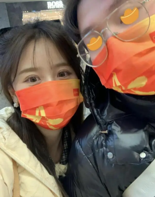 “蓝衣女神”做妈妈了，一栗小莎子官宣产子，在孕期内仍坚持工作(图8)