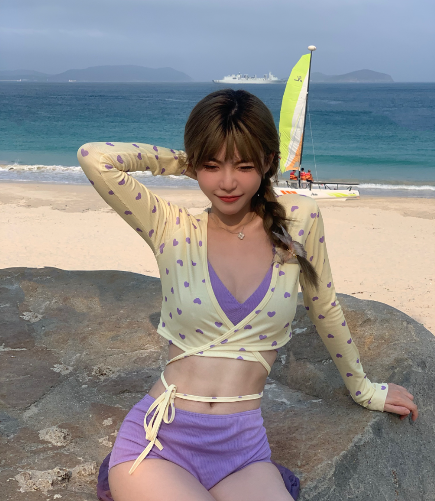 凭我长相身材如果陪老板，周榜随便几百万，周淑怡硬气回怼黑粉(图4)