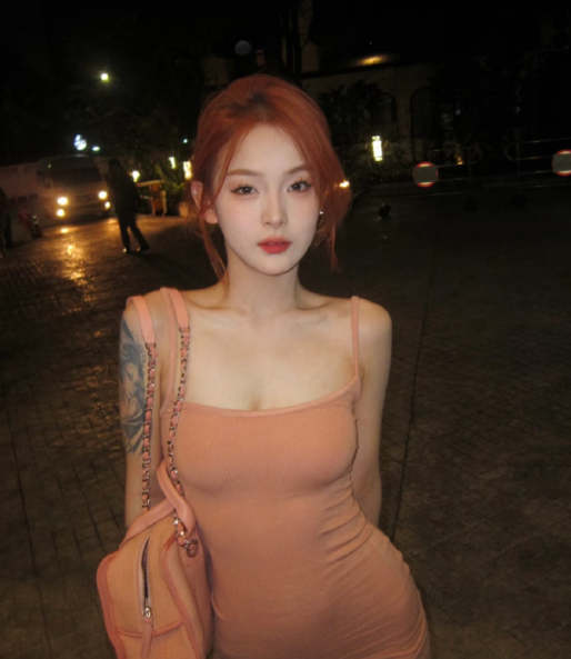 女网红自曝躺赚100万月?方丈与甲亢哥“合体”擦肩而过?(图2)