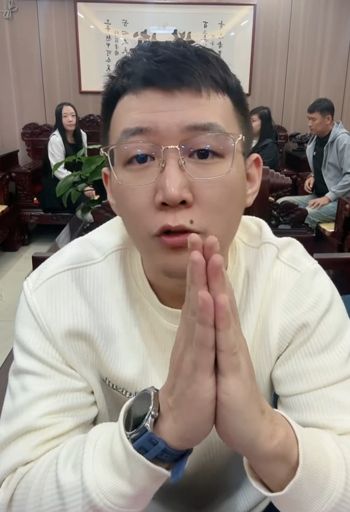 小白龙5点档户外接盘“祁天道流量”？寂寞分析方丈刘二狗事件(图1)