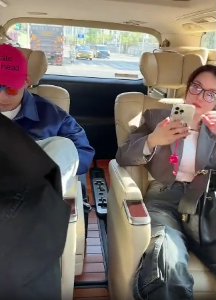 沈曼翻脸比翻书还快?又拿方丈炒热度?天佑、崔阿扎被禁止KS露脸?(图5)