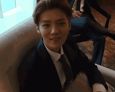 十项全萌的鹿晗今天26岁生日，他到底为什么那么红？(图14)