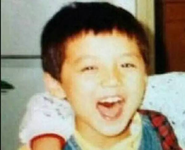 十项全萌的鹿晗今天26岁生日，他到底为什么那么红？(图6)