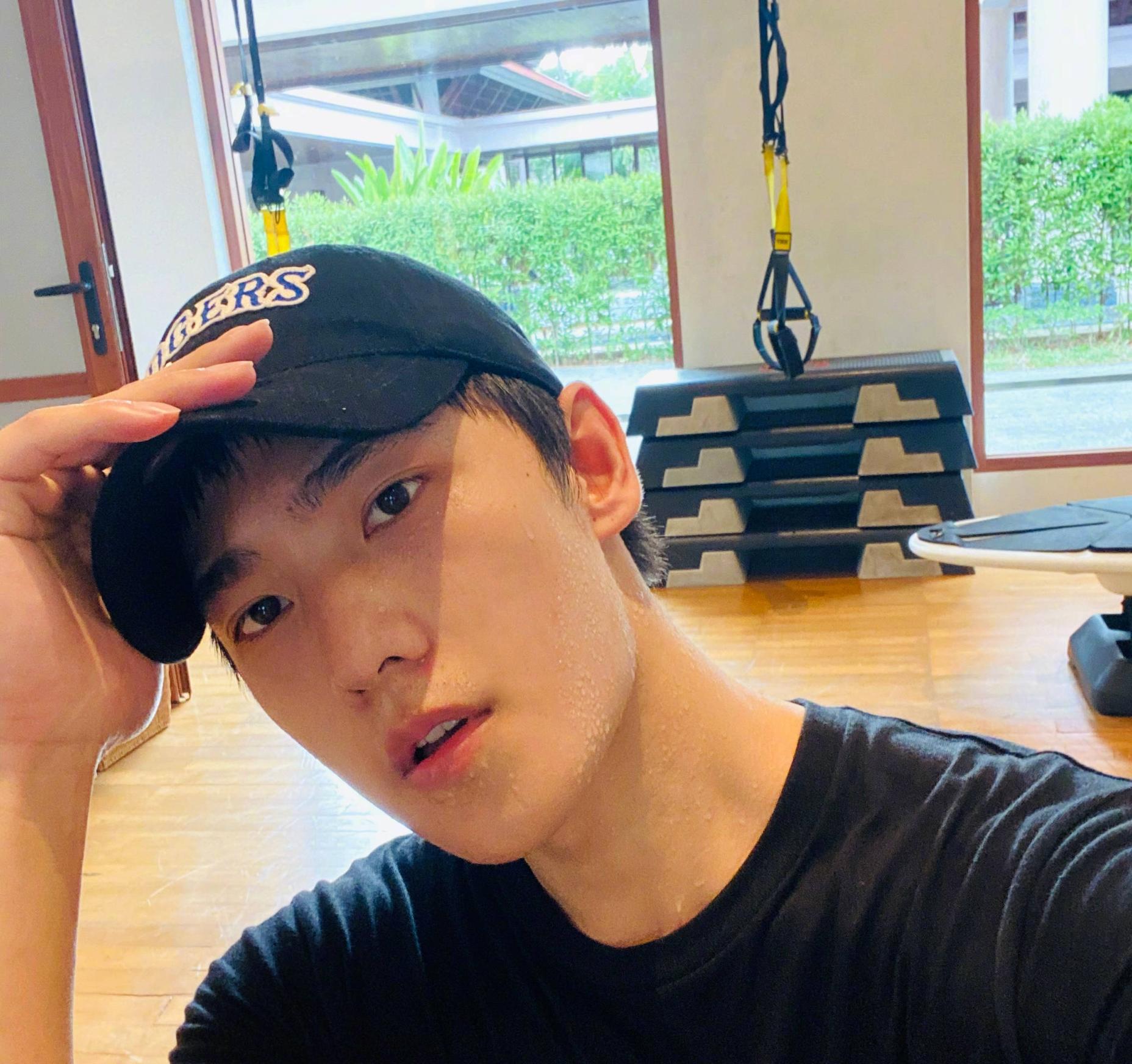 李沁邓伦在一起了？二人工作室疑似换情头，杨洋成了美好的遗憾(图5)