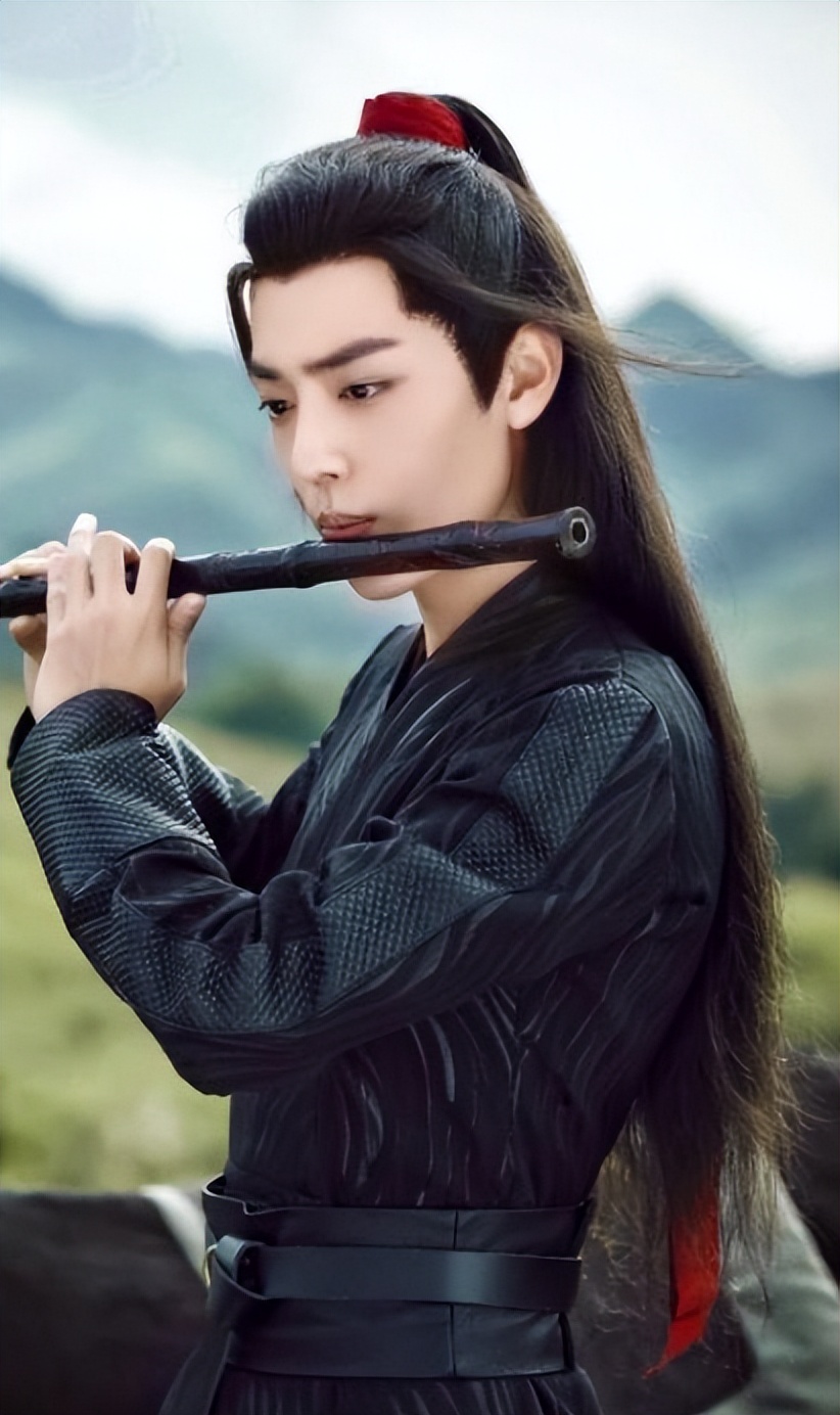 真的没整？靠整容翻身的5位男星，出道前后差距太大你知道吗(图4)