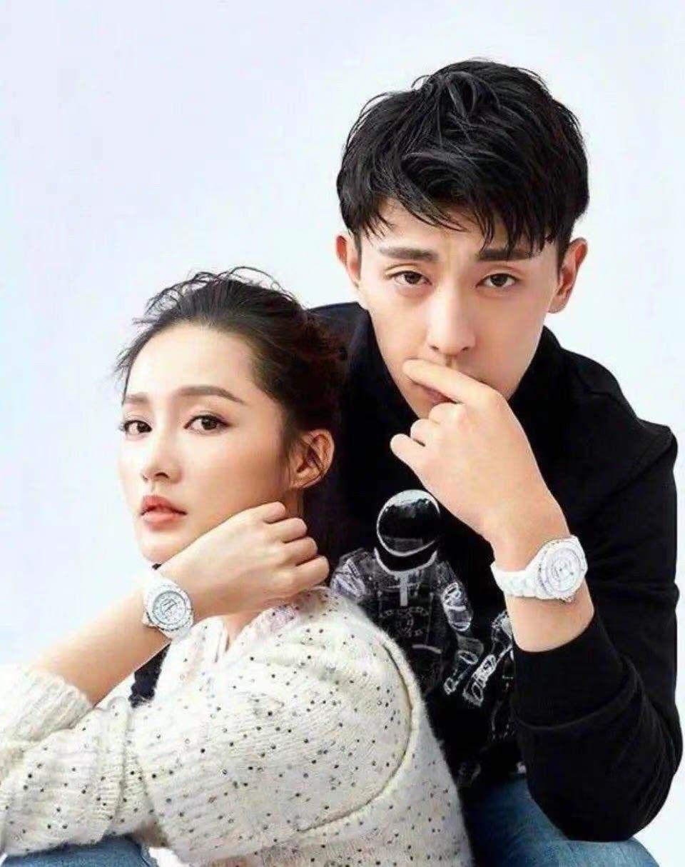 邓伦李沁无名指戴戒指，曾换过情侣头像，是炒作还是恋爱？(图10)