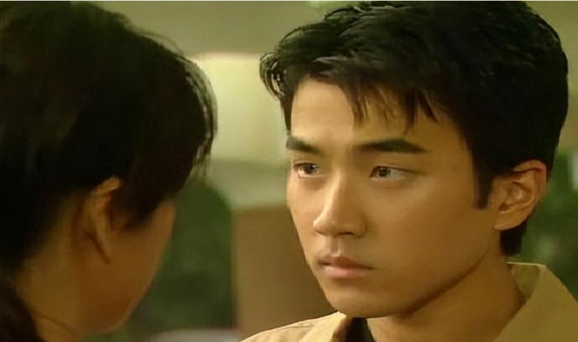 孩子成“照妖镜”?这6位明星整没整容,看孩子就知道了(图6)