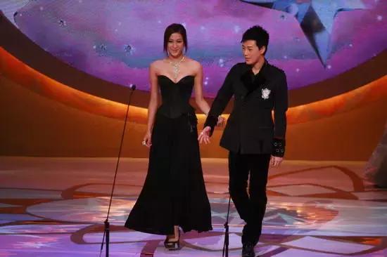 出道多年,只有一个绯闻男友,清纯女星如今升级做妈妈!(图13)