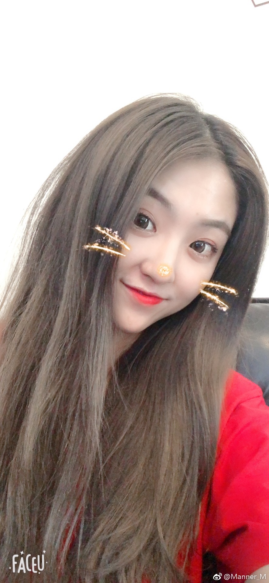 抖音唱歌达人M哥私房照合集第4张