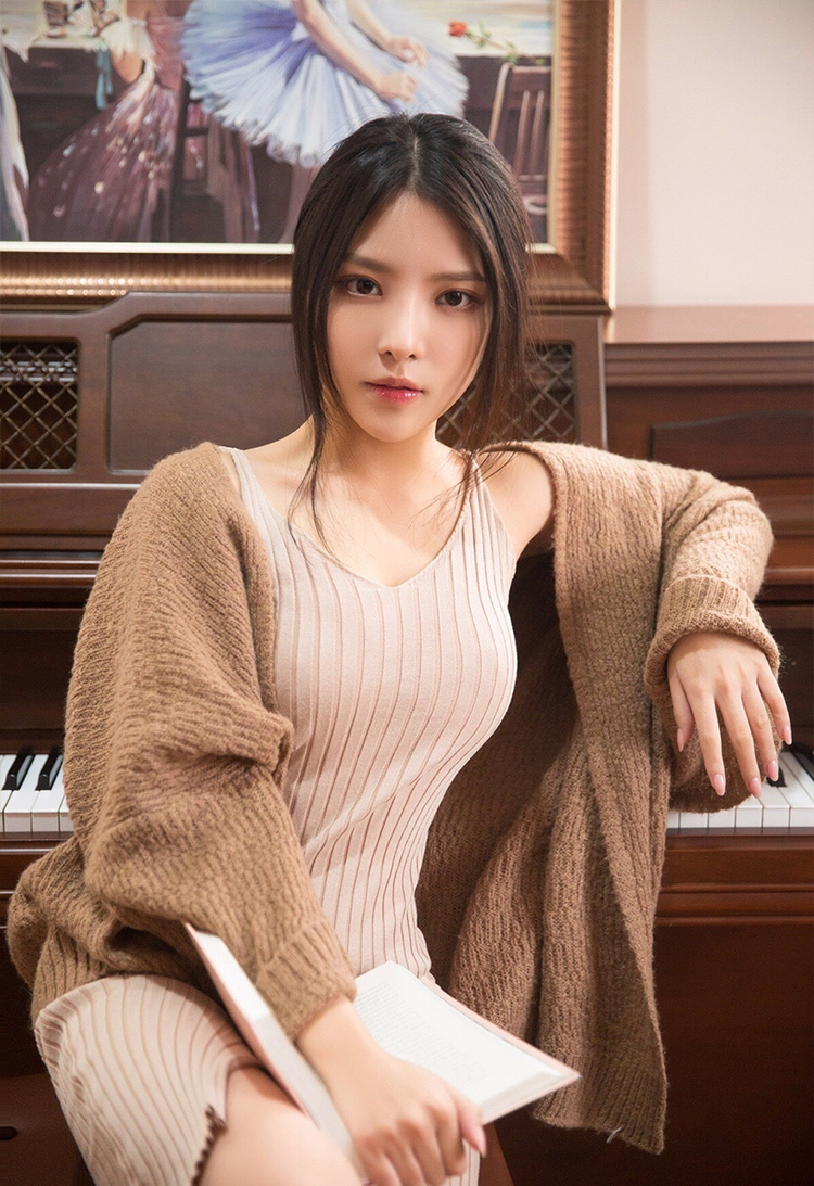 斗鱼人气主播丑人齐写真照片套图