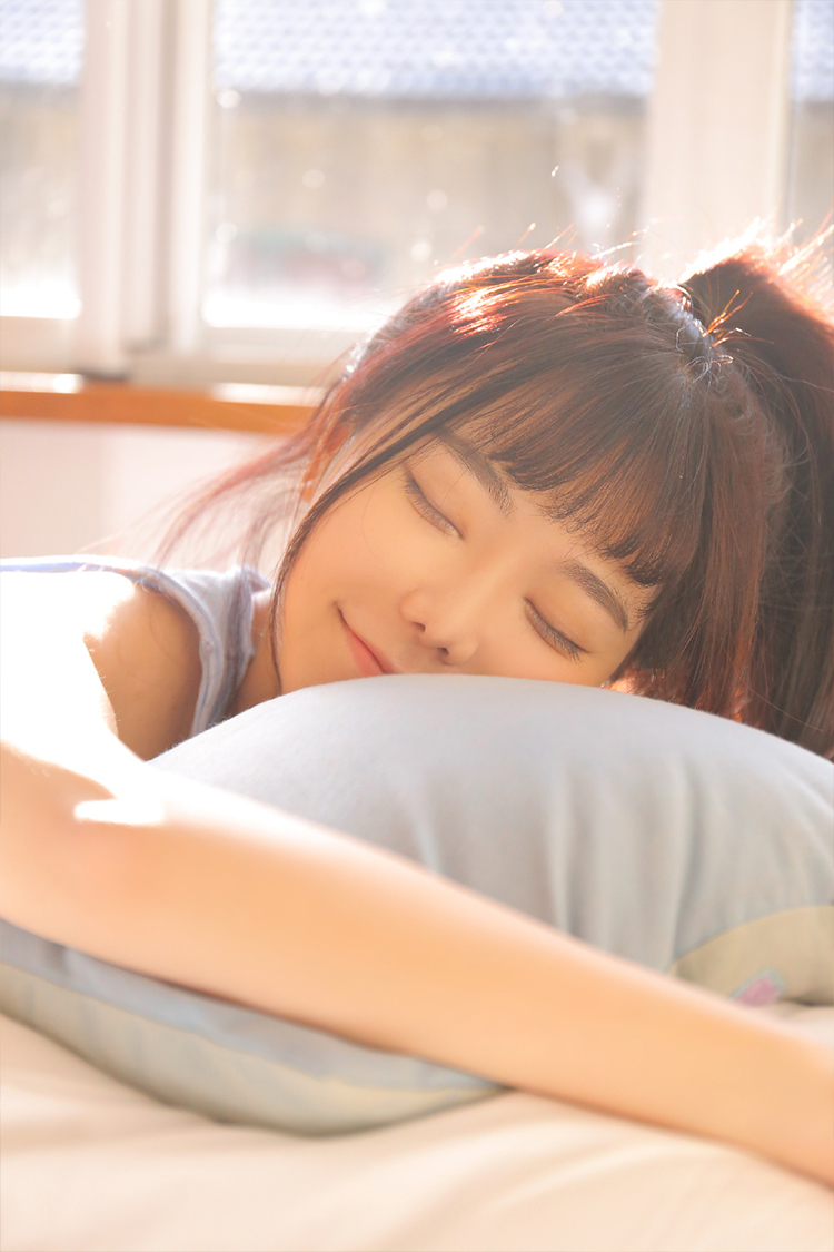 斗鱼人气主播刘飞儿性感清纯写真照片第9张