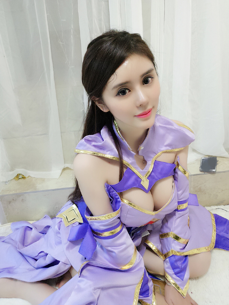 斗鱼美女人气主播张琪格COS露娜写真照片